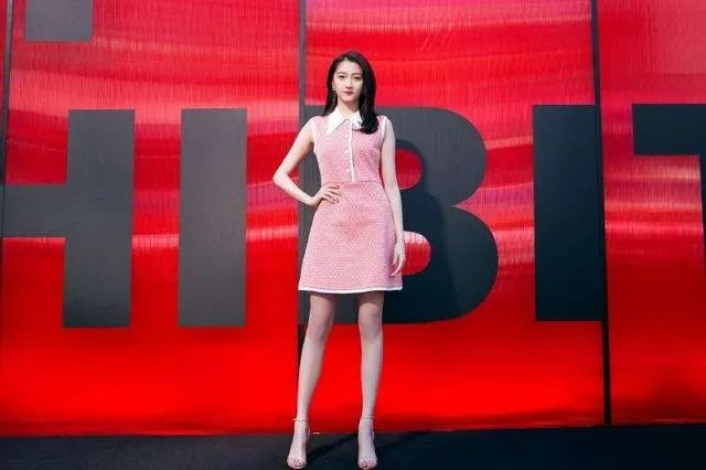 关晓彤穿旗袍好看吗？