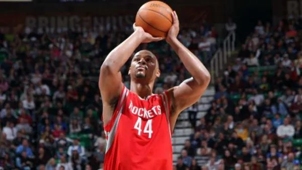 海耶斯在NBA赚了多少钱？