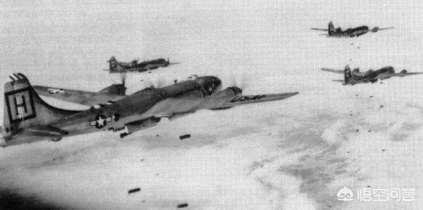 为什么美国投入研制b29轰炸机的费用比投入研制原子弹的曼哈顿计划的费用还要多？