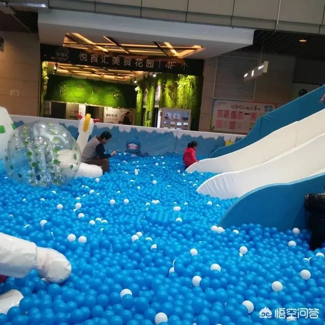 为什么宅男宅女越来越多了，是没有朋友还是不想与人交流？你怎么看？