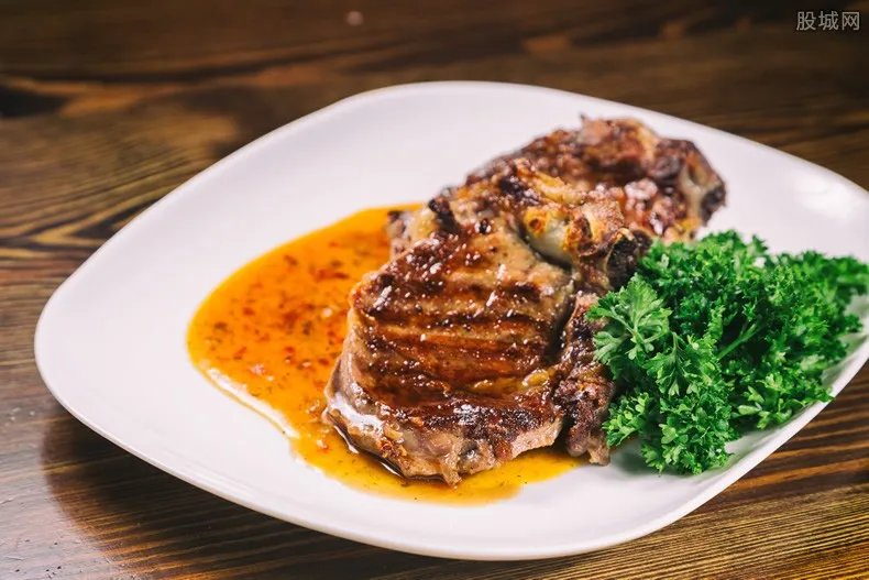 浙江牛排连锁餐厅吃出活蛆 市监局对该店进行检查