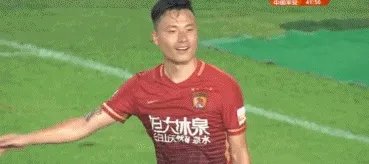 恒大4-5输给上港，有球迷说这是郜林输给武磊，你觉得武磊强于郜林吗？