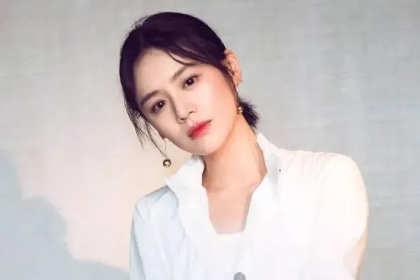 马思纯晒出玩飞盘运动的照片，她的哪些角色让你印象深刻？