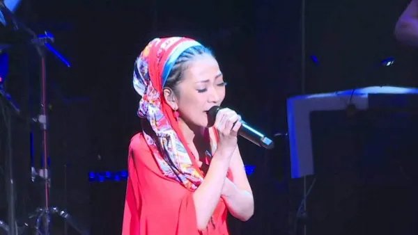 米希亚刚上《歌手》就获第一，她是有多厉害呢？