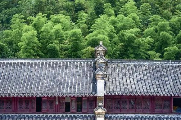 句容宝华山隆昌寺为何称为佛教的清华？