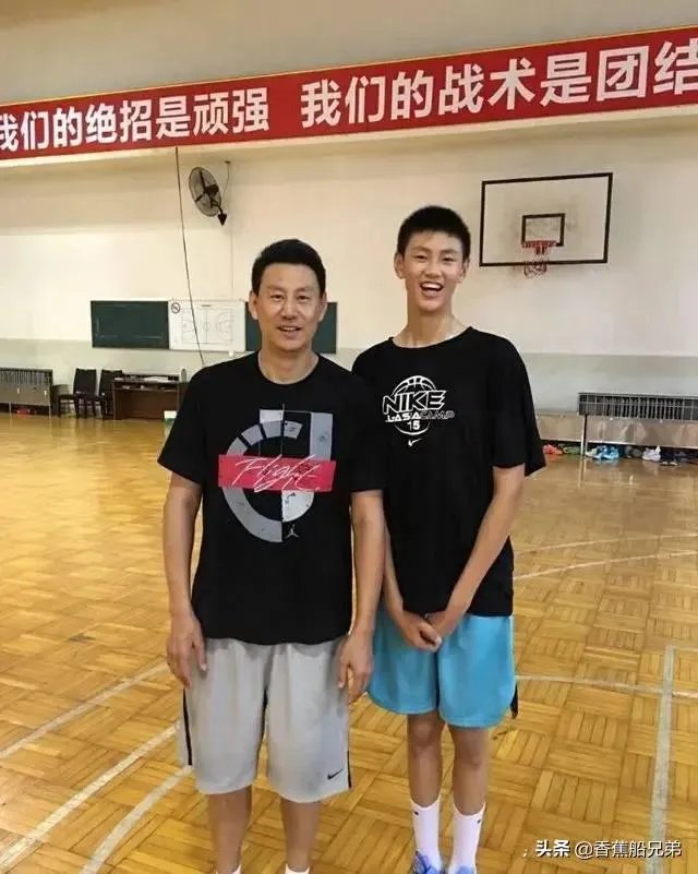 李楠、王治郅、巩晓彬的儿子都入选了国青男篮，巴特尔的儿子呢？