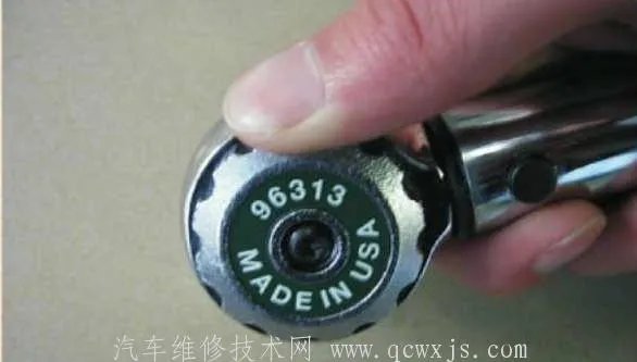 扭力扳手使用方法和使用注意事项