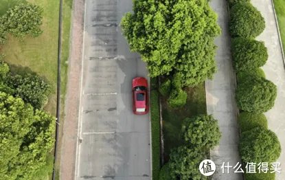 车载后装HUD 篇一:像开战斗机一样去开车—百路达HUD开箱及简评