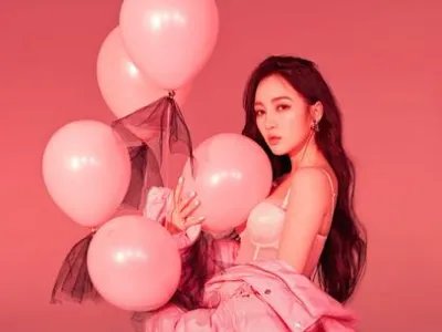 孟佳新歌封面疑似抄袭，你觉得她的封面像是抄袭吗？理由是什么？