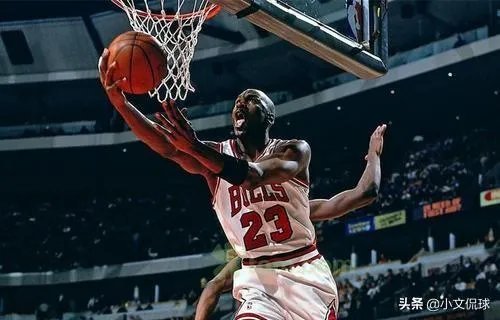 穆雷滞空拉杆戏耍詹姆斯这球，难度与乔丹相比哪个更高？目前1-3落后的掘金能翻盘么？
