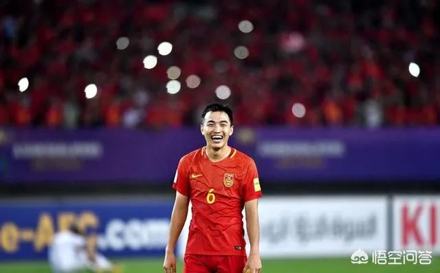 冯潇霆最近状态那么差，但还是进了新一轮的12人大名单，你怎么看？