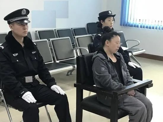 开车门撞死骑车者后果怎么样？