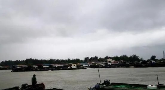 海南台风路径实时发布系统16号路径图 台风浪卡已登陆海南琼海