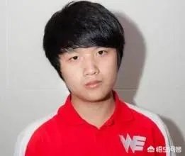 你心目中最强的LOL战队可以由哪些人组成？