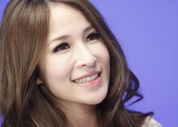 萧亚轩前男友王阳明现在结婚了吗？老婆是谁？