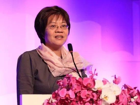 俞渝手撕李国庆，互指鼻梁对骂，名人的家庭都经不起推敲？