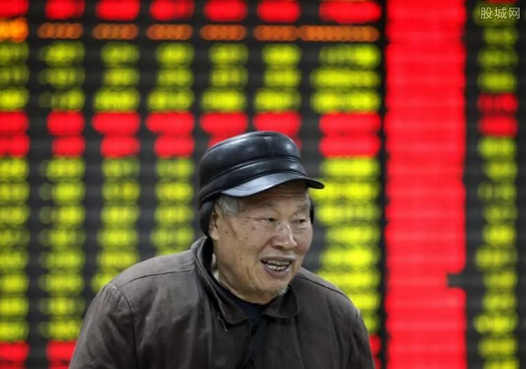 老虎证券上市大涨 市值超14亿美元