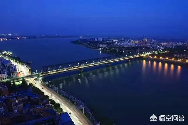 湖北襄阳一男子因过年长胖,戒指变紧箍咒求助消防员,你怎么看?