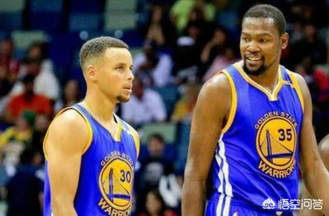 2047-2018赛季库里的出勤率创下新低,你认为库里值得4000万年薪吗?