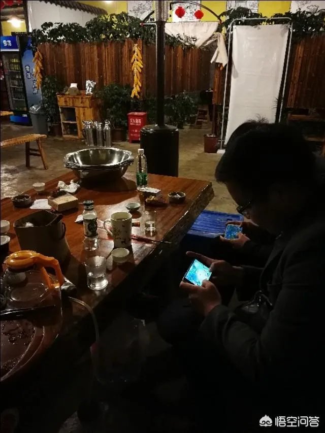 假如有人给你50元一天让你不接触手机，你能坚持多久？