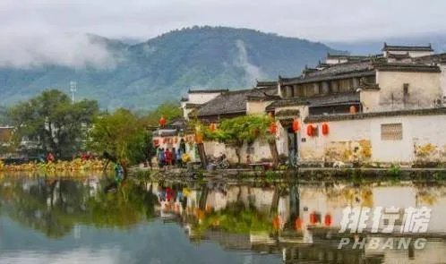 十一月份去哪里旅游最好国内_十一月份适合旅游的地方