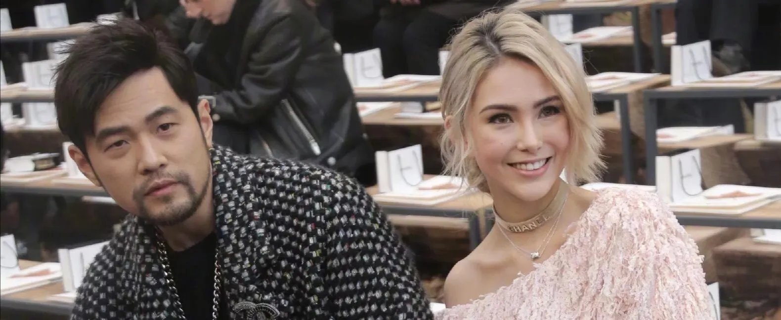 周杰伦偷拍昆凌并夸赞这么美，网友对此有何评价？