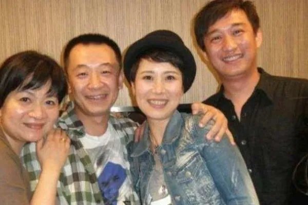 黄海波低调复出，你怎么看？他还会火吗？