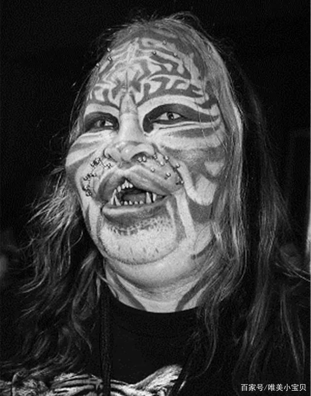 男子花重金27年整容上千次，只为变成老虎模样，后来怎样了？