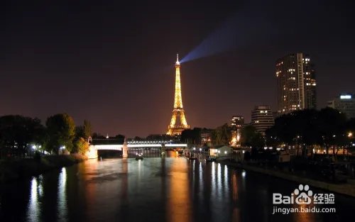浪漫之都巴黎的八个不可不去的景点。