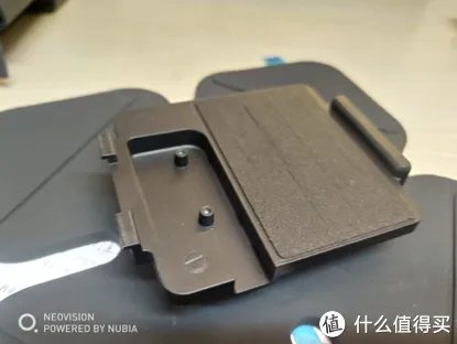 车载后装HUD 篇一:像开战斗机一样去开车—百路达HUD开箱及简评