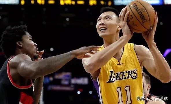 球场上阿联从来不怵美国队，这也是他身上独有的精气神，但为何有人说他不能成为主流力量呢？