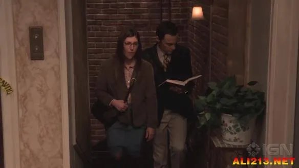 谢耳朵内裤登场 《生活大爆炸》第八季爆笑花絮