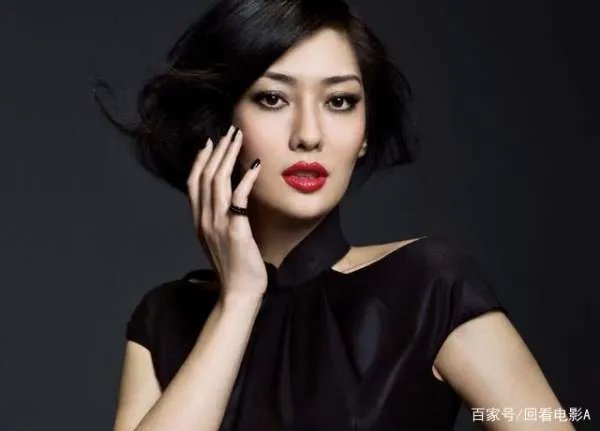 她是坐飞机坠海还能大难不死的人，孟广美如今怎样了？