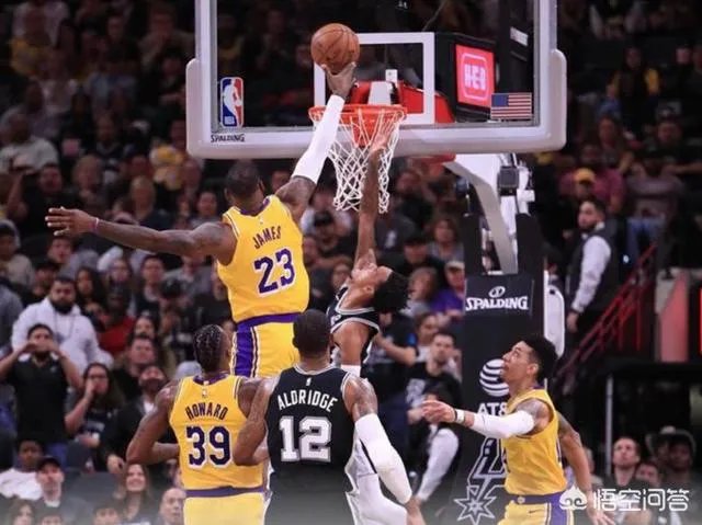 詹姆斯成史上最年轻的33000分先生，你认为詹姆斯得分超科比还需要多少场？