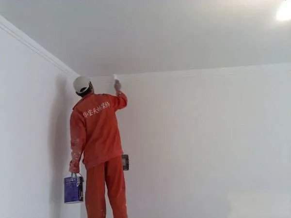 毛坯墙自己刷墙步骤