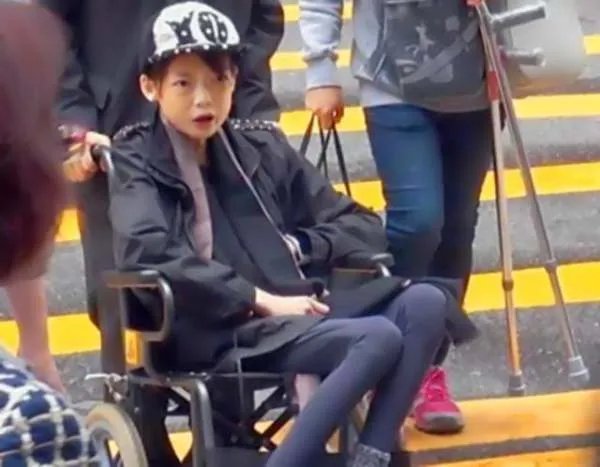 8年后由花容月貌变得骨瘦如柴