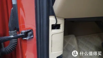 车载后装HUD 篇一:像开战斗机一样去开车—百路达HUD开箱及简评