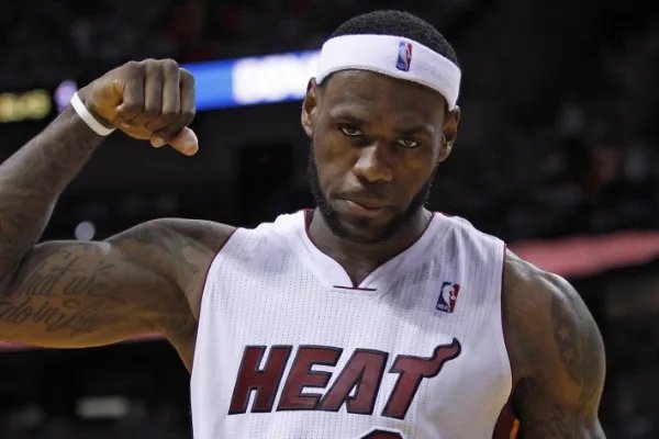 “空场比赛，我不会打的”，詹皇为什么与NBA联盟唱反调？