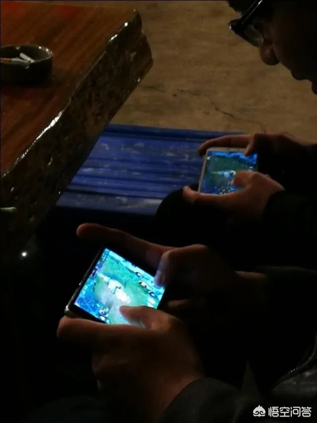 假如有人给你50元一天让你不接触手机，你能坚持多久？