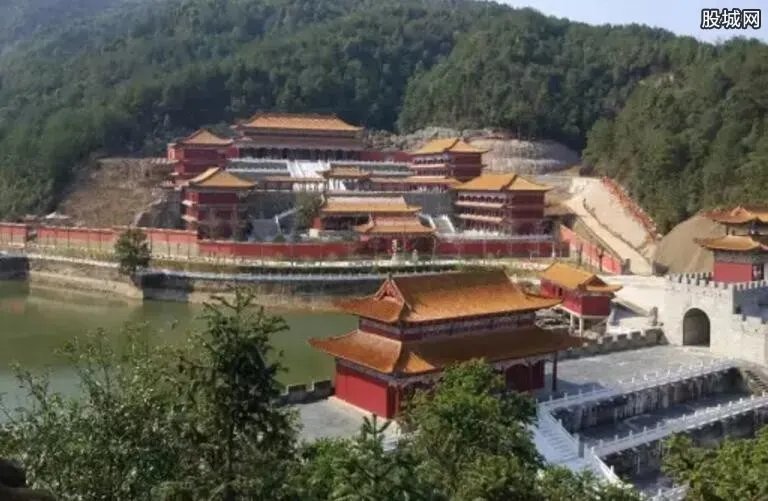 十亿打造仿古校区 就像古代的皇宫十分豪华