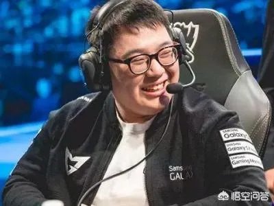 你心目中最强的LOL战队可以由哪些人组成？