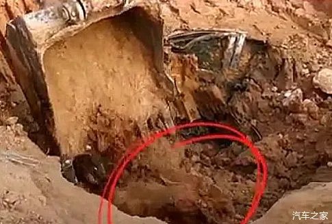 广东工地挖出轿车有疑案？视频疯传，真相原来是这个