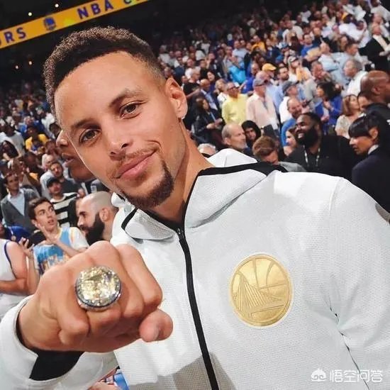 2047-2018赛季库里的出勤率创下新低,你认为库里值得4000万年薪吗?