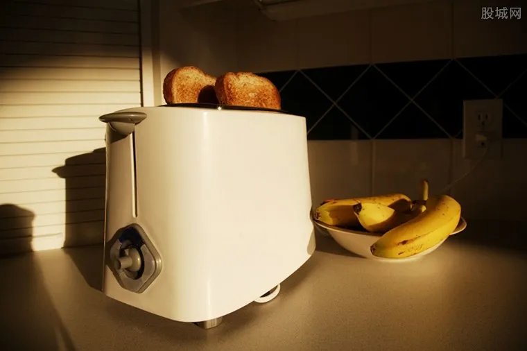 面包机哪个牌子好 这几款好的面包机品牌任你选