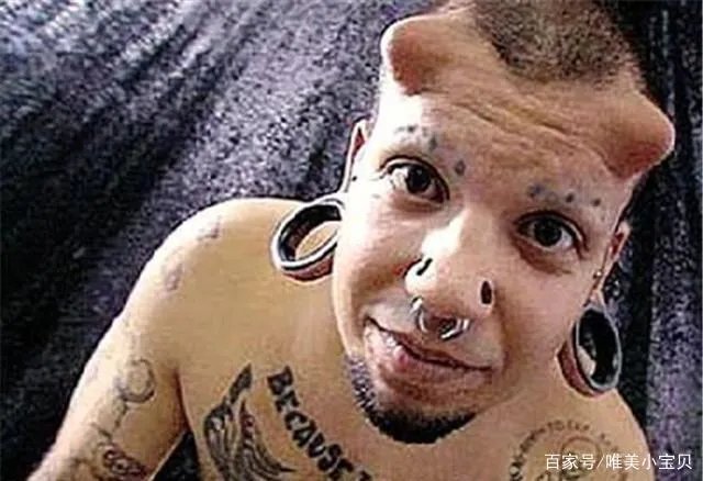 男子花重金27年整容上千次，只为变成老虎模样，后来怎样了？