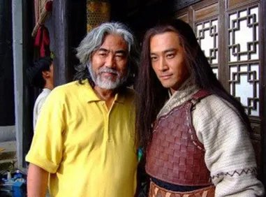 他是毁掉庾澄庆家庭的真凶，殴打伊能静，如今还是一个人生活，他是谁？