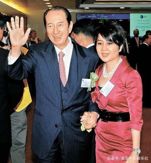 徐子淇、蒋丽莎连剖4胎,她为何会连剖5胎?