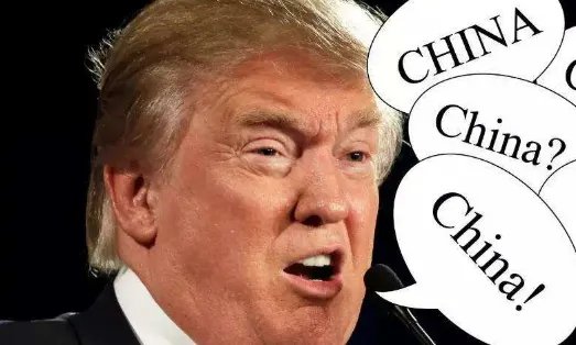 前“白宫师爷”班农被捕，为何最尴尬的是特朗普？