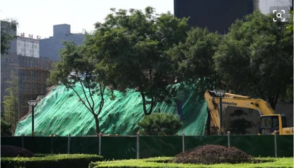 西安明秦王府城墙坍塌，哪个部门应该对此负责？