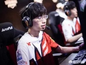 你心目中最强的LOL战队可以由哪些人组成？